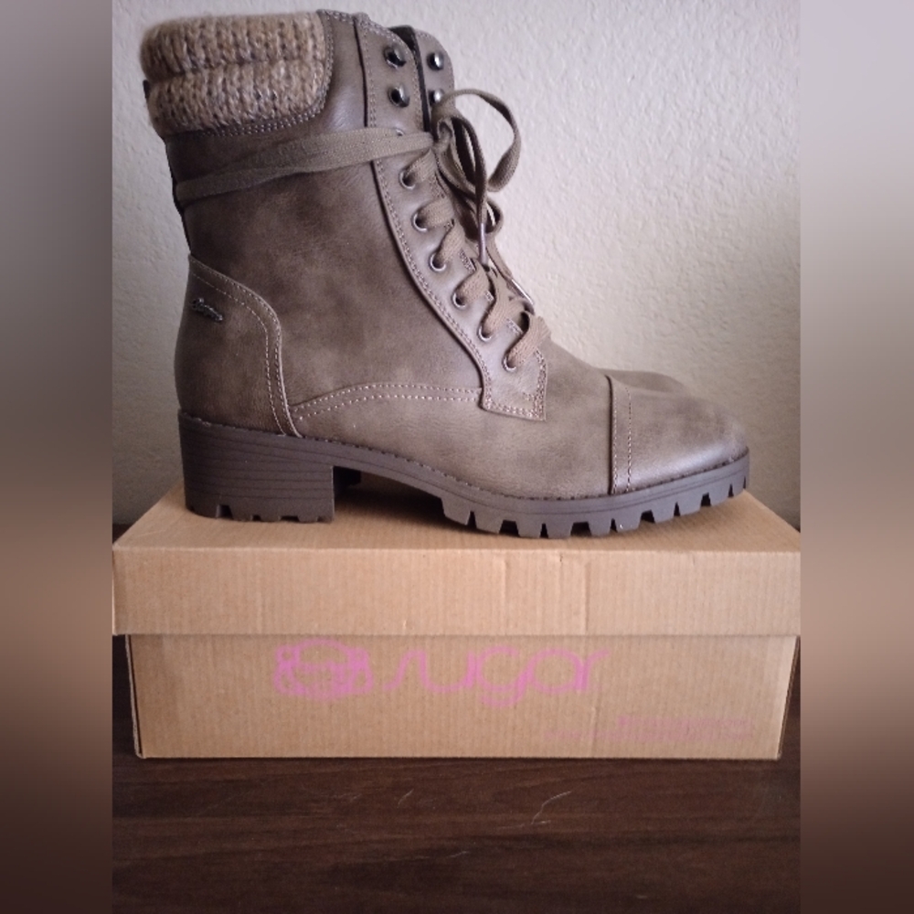 Brown Mid Calf Boots Size 10